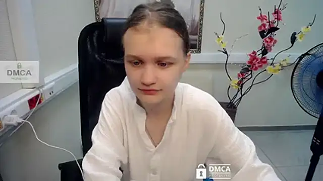 donnaSia  online show from July 30, 5:17 am