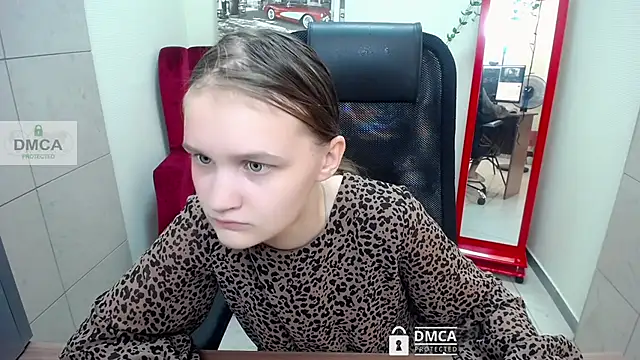  donnaSia  online show from June 1, 10:48 am