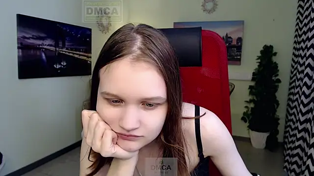  donnaSia  online show from April 28, 11:47 am