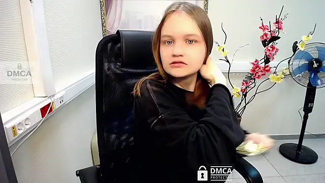  donnaSia  online show from July 19, 6:11 am