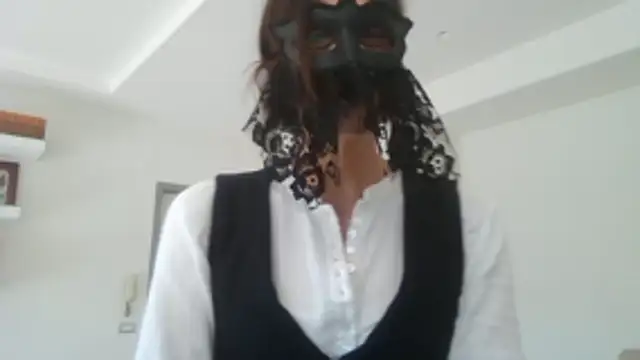 HelenTiAscolta online show from April 27, 1:42 pm