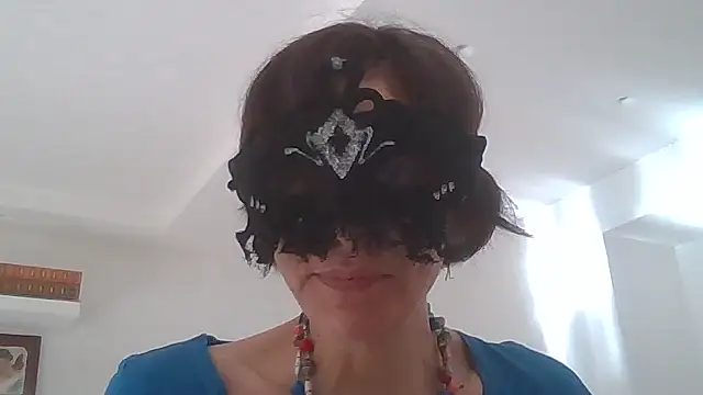 HelenTiAscolta online show from June 10, 4:08 pm