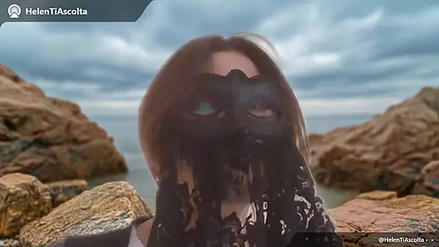 HelenTiAscolta online show from April 23, 5:25 pm