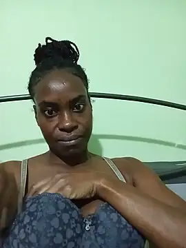 Snapshot of sooductyve chatting on July 25, 9:32 pm sooductyve online show from July 25, 9:32 pm