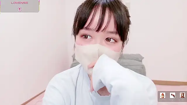 mayu chan  online show from May 5, 11:46 am