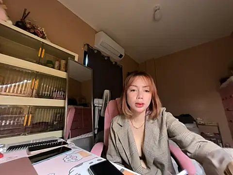 sweet glam online show from May 7, 4:17 am