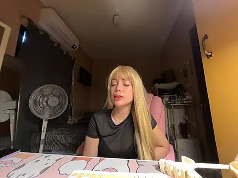 sweet glam online show from May 15, 8:01 am