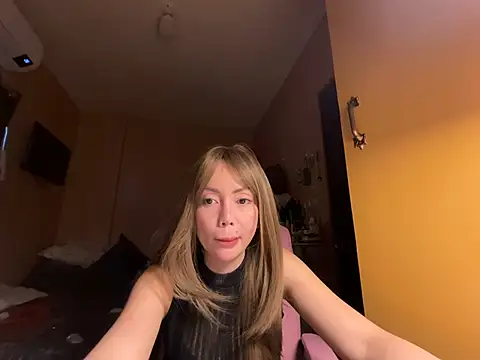 sweet glam online show from May 28, 7:05 am