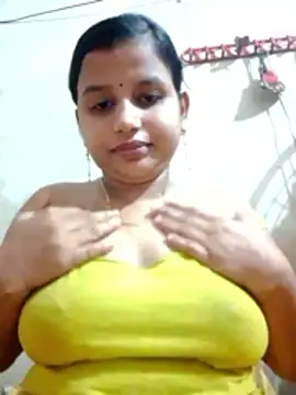 Snapshot of Nigar_Hatun chatting on April 30, 8:57 pm Nigar Hatun online show from April 30, 8:57 pm