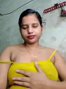 Snapshot of Nigar_Hatun chatting on April 30, 4:58 pm Nigar Hatun online show from April 30, 4:58 pm