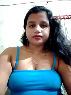 Snapshot of Nigar_Hatun chatting on May 8, 2:21 pm Nigar Hatun online show from May 8, 2:21 pm
