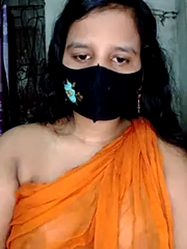 Snapshot of Nigar_Hatun chatting on May 29, 9:32 pm Nigar Hatun online show from May 29, 9:32 pm