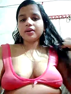 Snapshot of Nigar_Hatun chatting on May 7, 6:44 pm Nigar Hatun online show from May 7, 6:44 pm