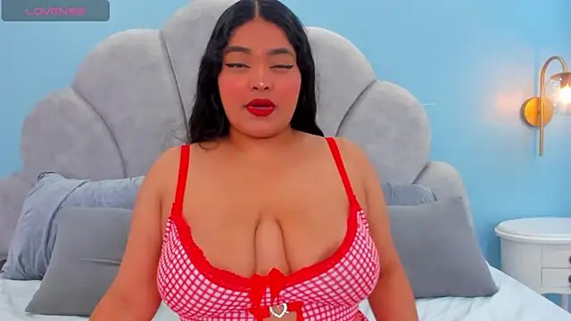 riley dolly online show from June 22, 2:39 am
