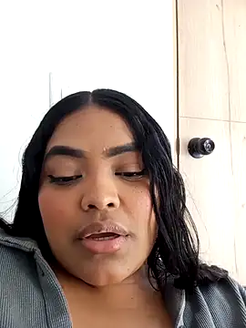 Snapshot of riley_dolly chatting on May 10, 8:33 pm riley dolly online show from May 10, 8:33 pm