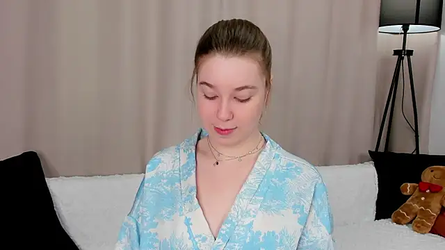 MERRIEMS online show from May 26, 4:54 am
