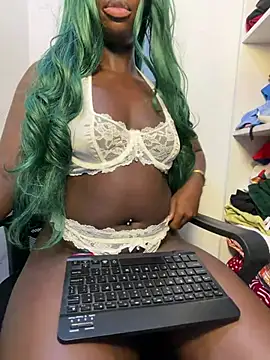 Leylabelle26 online show from June 23, 7:12 pm