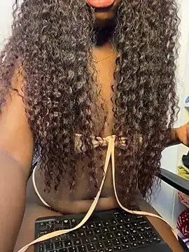 Leylabelle26 online show from July 1, 11:21 am