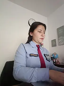 Snapshot of Queen_linda1 chatting on May 6, 12:09 pm Queen linda1 online show from May 6, 12:09 pm
