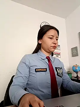 Snapshot of Queen_linda1 chatting on May 5, 12:19 pm Queen linda1 online show from May 5, 12:19 pm