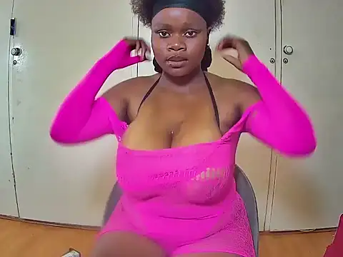 Snapshot of BusttyBoobs19 chatting on April 23, 8:10 pm BusttyBoobs19 online show from April 23, 8:10 pm