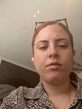 lumazzy online show from May 30, 9:26 am