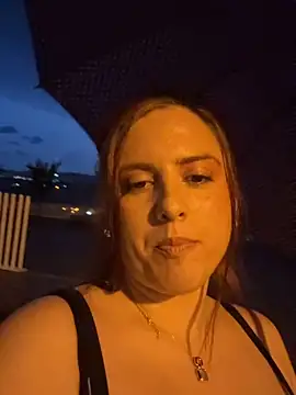 lumazzy online show from May 25, 8:29 pm