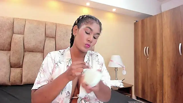 AlissonJamess online show from April 24, 12:18 pm