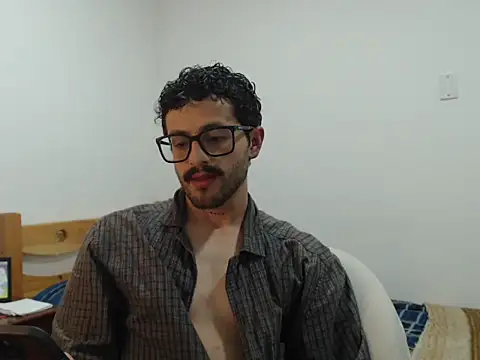 CuriousTomX online show from May 6, 10:58 pm