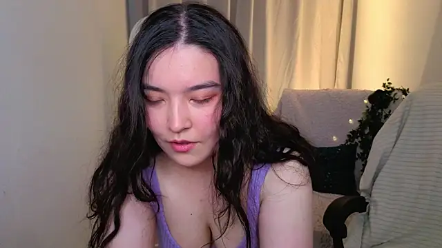 MomoRins online show from May 23, 10:09 pm