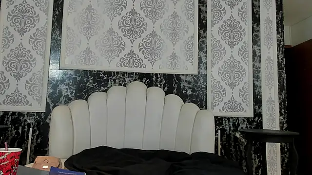 Agata Jade online show from May 26, 11:52 am