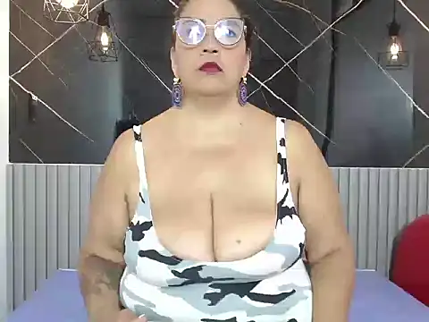 BarbaraGraf online show from April 24, 12:07 pm