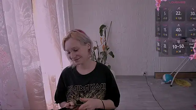 VikaViktoria online show from July 12, 1:01 pm
