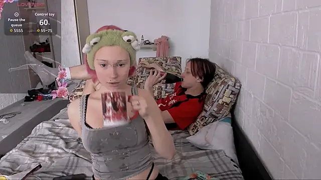 Snapshot of VikaViktoria chatting on May 31, 4:07 am VikaViktoria online show from May 31, 4:07 am