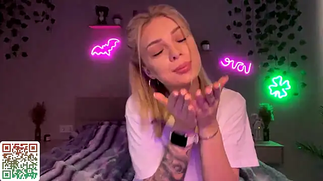 CandyRass online show from May 10, 6:17 am