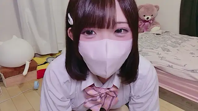 hiyo0001 online show from May 17, 2:39 pm