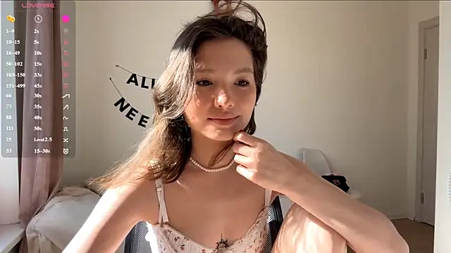 Snapshot of RochelTrewhitt chatting on June 6, 1:38 pm RochelTrewhitt online show from June 6, 1:38 pm