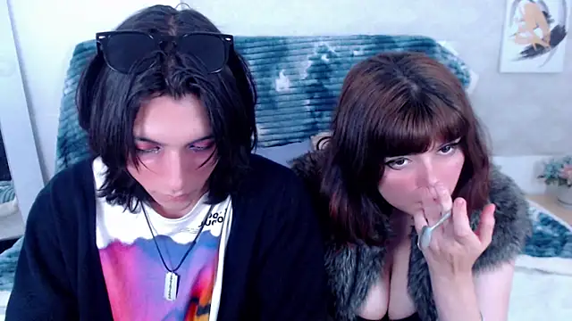 raven n matt online show from May 13, 7:10 pm