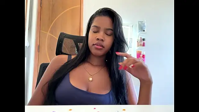 BrazyNickie online show from April 22, 5:42 pm