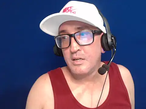 HairyCouple online show from April 23, 1:23 am