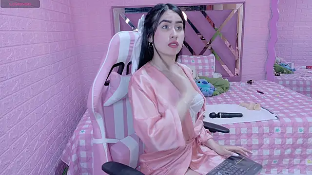 Snapshot of Lexy_Dumoun_ chatting on May 16, 2:21 am Lexy Dumoun online show from May 16, 2:21 am