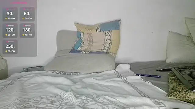 Snapshot of canarito18 chatting on May 19, 1:56 am canarito18 online show from May 19, 1:56 am