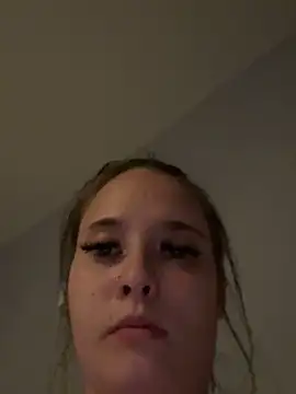 Poppylooloo online show from June 17, 7:02 pm