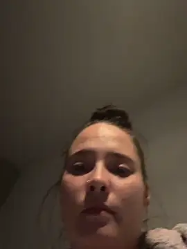 Poppylooloo online show from May 1, 8:03 pm
