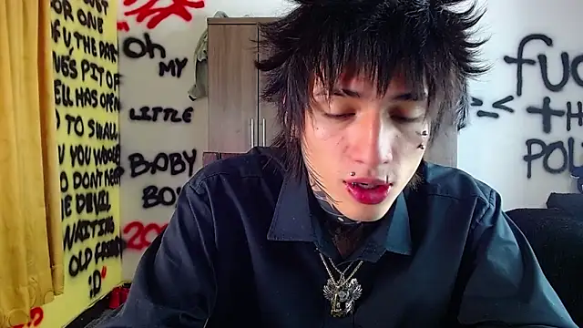 Snapshot of Ryoko_vishnu chatting on July 5, 10:27 pm Ryoko vishnu online show from July 5, 10:27 pm