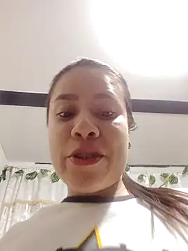 Nicol Alvarez1 online show from April 27, 4:21 am