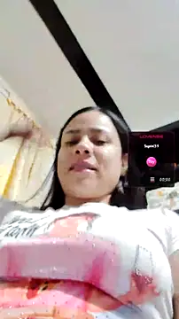 Nicol Alvarez1 online show from July 1, 2:01 am
