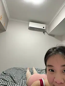 NiNa5203 online show from May 12, 5:04 am