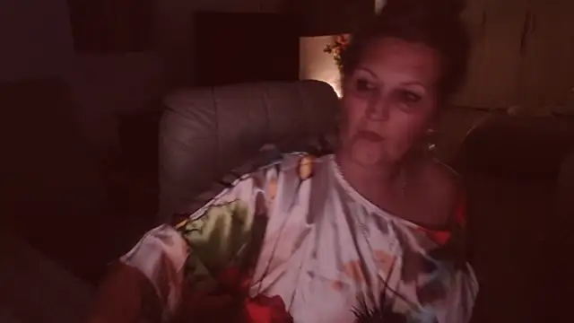 Snapshot of Divineblond chatting on September 19, 10:58 pm Divineblond online show from September 19, 10:58 pm