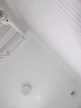 Snapshot of Divineblond chatting on October 5, 2:52 pm Divineblond online show from October 5, 2:52 pm